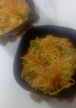 صورة لوصفة نودلز بالخضار 🍜🌼