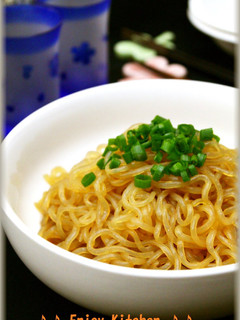 A picture of Stir-Fried Shirataki Noodles with Soy Sauce and Butter.