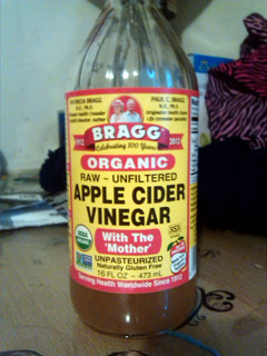 A picture of braggs Apple cider vinegar drink.