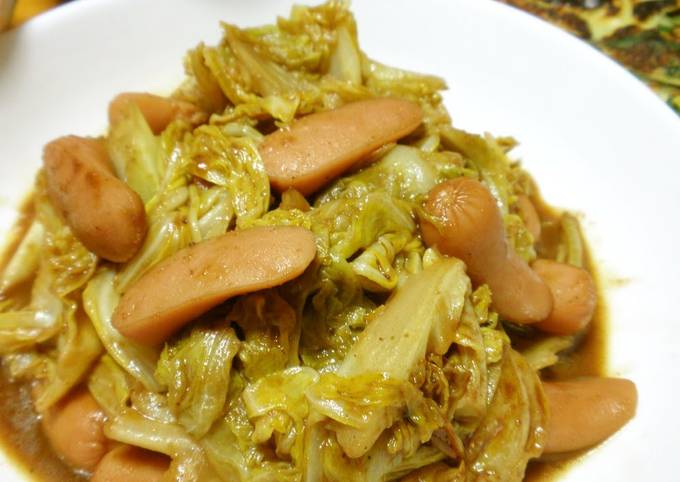 Stir Fried Wiener Sausages and Cabbage with Curry Sauce