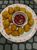 Leftover Poha and Sonth powder Fritters