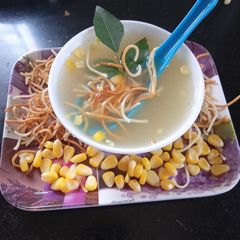 A picture of Chicken sweet corn soup Easy to microwave in minutes.