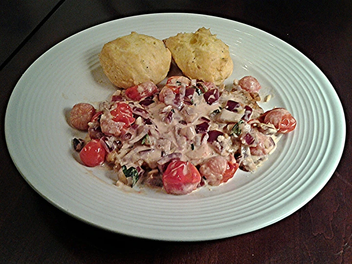 Simple Way Make Recipe Pan Seared Chicken with Lemon and Tomatos that is Perfect, Tasty}