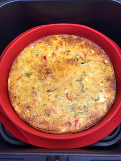 Una foto de Tortilla campera con chorizo en Airfryer Cosori
