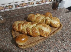 Una foto de Pan Challah de 8 yemas y miel