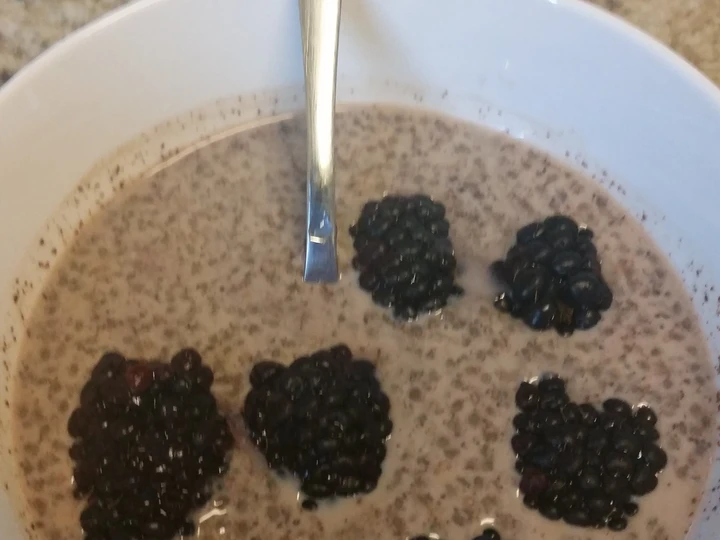 Recipe Soy milk &amp;amp; Cacao Chia Pudding with Fresh Blackberries the So Delicious Perfect
