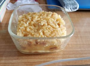 Foto resep RoSuKe (roti susu keju) topping apel (MPASI 1y+)