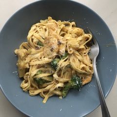 A picture of Quick and Easy Chicken and Broccoli pasta.