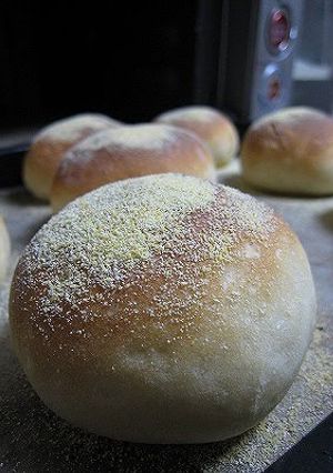 A picture of Easy Low Calorie Bread in 30 Minutes.