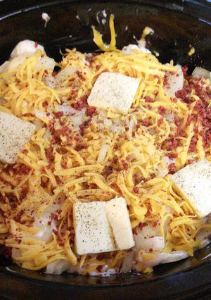 A picture of crock pot scalloped potatoes.