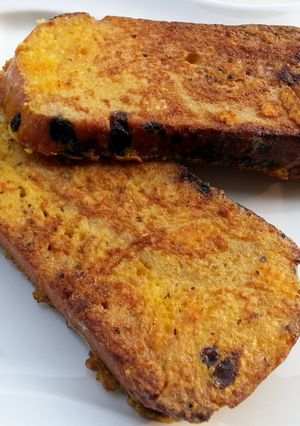 A picture of Cheese And Herbs French Toast.