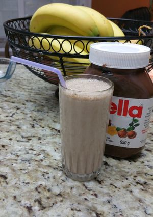A picture of Nutella, banana and Walnuts Milkshake.
