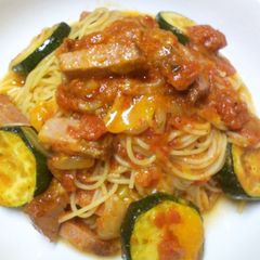 Zucchini Tomato Pasta A picture of Zucchini Tomato Pasta.