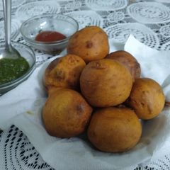 Yummy aloo bade A picture of Yummy aloo bade.