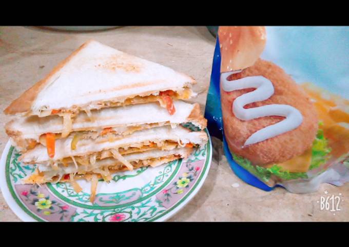 Easiest Way to Make Quick Cheese chicken Fajita Sandwich… 🥪