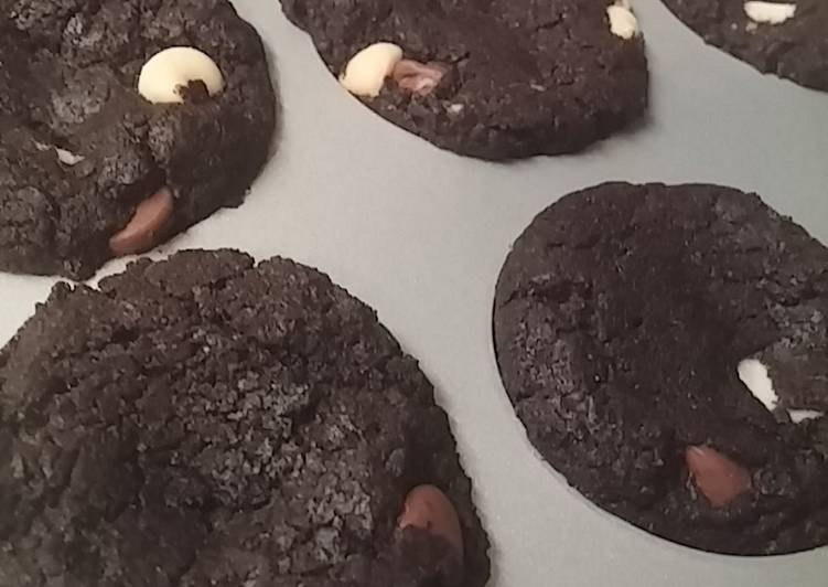 Recipe of Any-night-of-the-week Triple Chocolate Peanut Butter Fudge Cookies