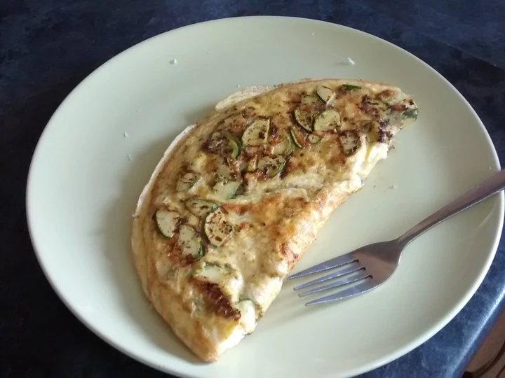 Easy Steps to Prepare Green and cheesy omelette the Awesome  Delicious