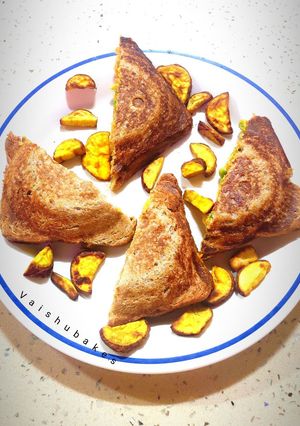 A picture of Paneer Potato Sandwich.