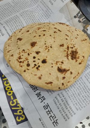A picture of Roti.