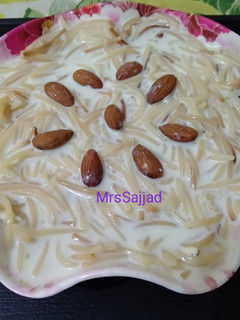 A picture of Pasta Payasam.