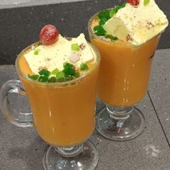 A picture of Mango shake.