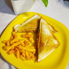 A picture of Leftover gobhi matar veggie Sandwich.