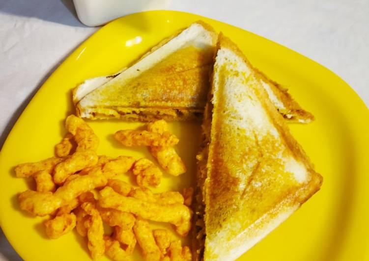 Steps to Prepare Ultimate Leftover gobhi matar veggie Sandwich