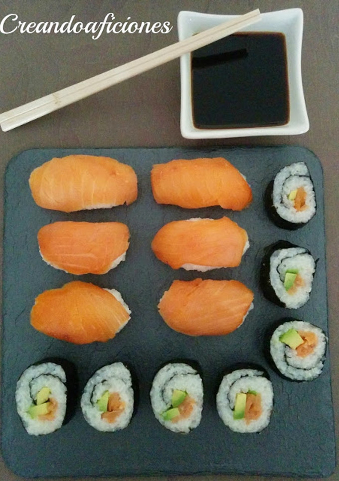 Una foto de Sushi, maki y nigiri