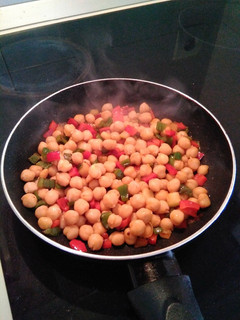 Una foto de Garbanzos con verdura