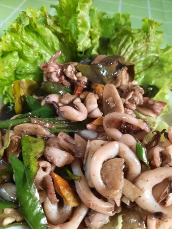 Langkah Gampang Menyiapkan Resep Cumi saus tiram cabe hijau yang Menggugah Selera Anti Ribet, Bikin Ngiler