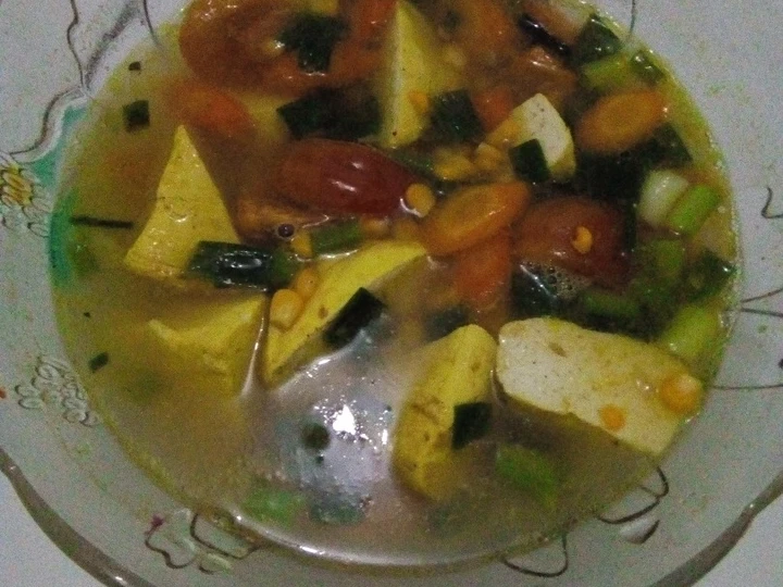 Cara Gampang Menyiapkan Resep Sup pelangi yang Uenak Anti Ribet, Lezat