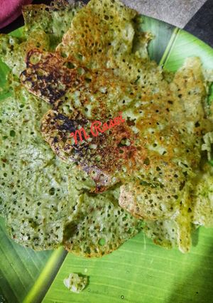 ओला लसणाचे आयते (Lasun Patiche Aayate Recipe In Marathi) रेसिपी चे मुख्य फोटो 