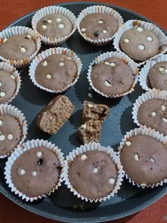 एगलेस कप केक (Eggless cupcake recipe in marathi) रेसिपी चे मुख्य फोटो