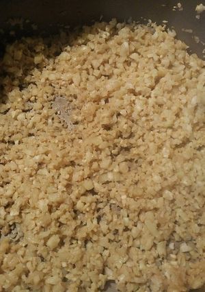 A picture of Garlicky Cauliflower "rice".