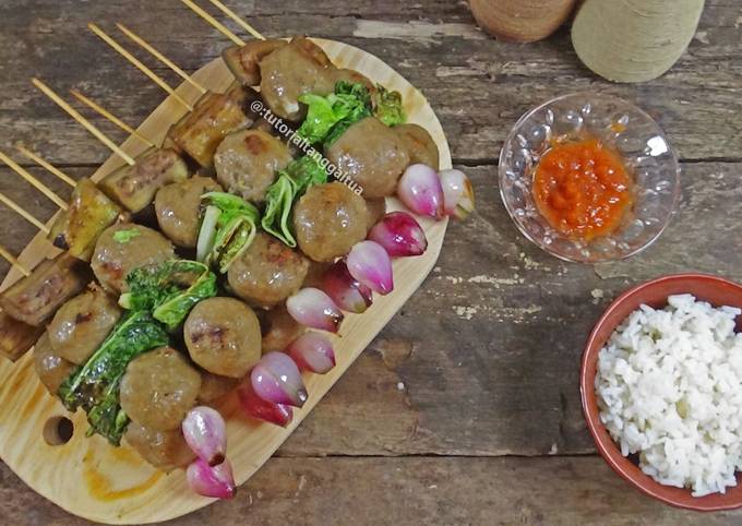 Resep: Sate Bakso Bakar 2 bumbu Wajib Dicoba