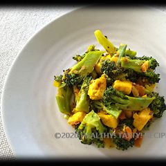 A picture of Broccoli Paneer Masala Sabji.