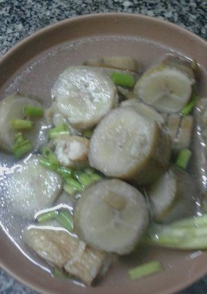 Hình của món Chuối lùn hầm xương.