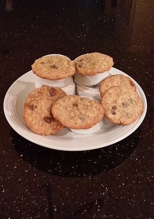 A picture of Toffee Oatmeal Cookies.