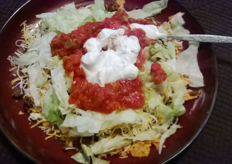 How to Make Homemade Chris&#39;s Taco Salad