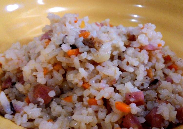 Steps to Make Speedy Chao Fan (Chinese Fried Rice)