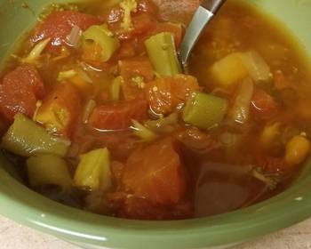 Ultimate Make Recipe Stove top tomato and veggie soup Delicious Nutritious