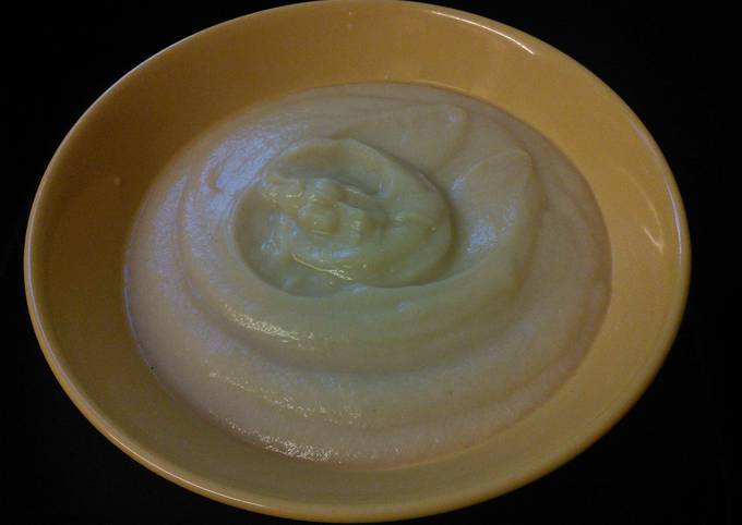 Simple Way to Make Homemade Irmgards Creamy Cauliflower Soup. Serves 7 &amp; 90 cals per serving. (•ิ_•ิ)