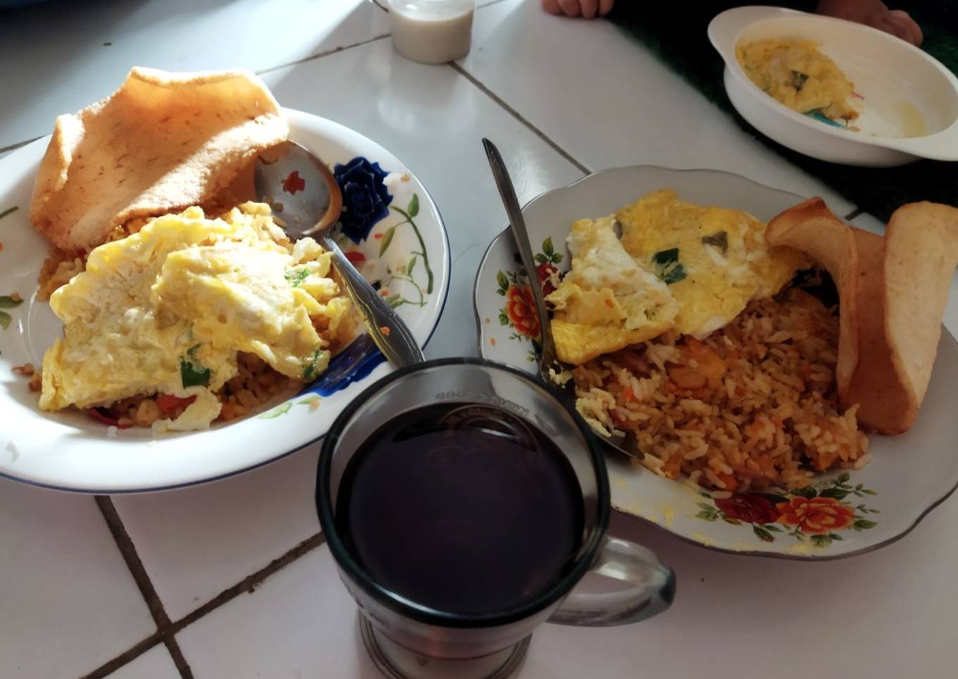 Nasi goreng kampung adalah sedikit nasi.
