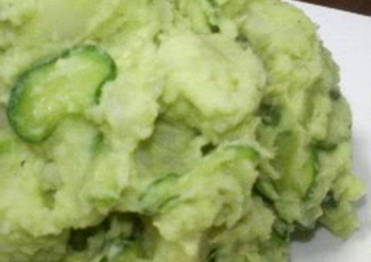 Simple Way to Make Favorite Easy Avocado and Potato Salad (Good For Your Complexion)