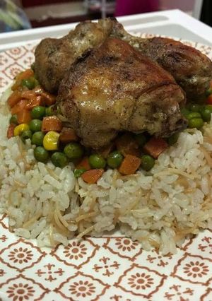 صورة لوصفة رز بالشعريه وخضار وفراخ محمره