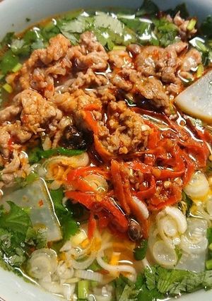 A picture of Easy Lanzhou Beef Noodle Soup (Lanzhou Lamian).