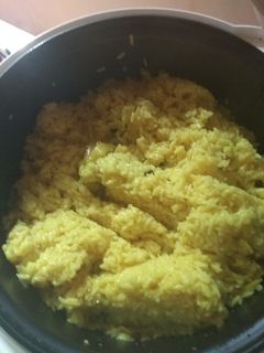 Foto resep Nasi kuning rice cooker