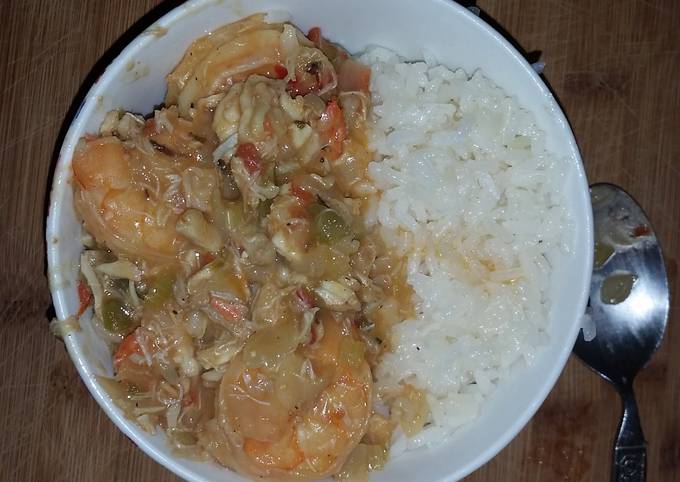 Simple Way to Make Speedy Shrimp Etouffee