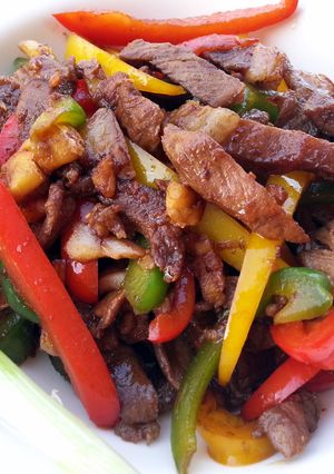A picture of Teriyaki Lamb With Bell Pepper.