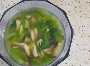 Hình của món Canh rau diếp nấu nấm (món chay).